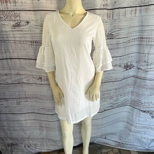 BELONGSCI NWT White V-neck, bell sleeves, back zipper SIZE: S